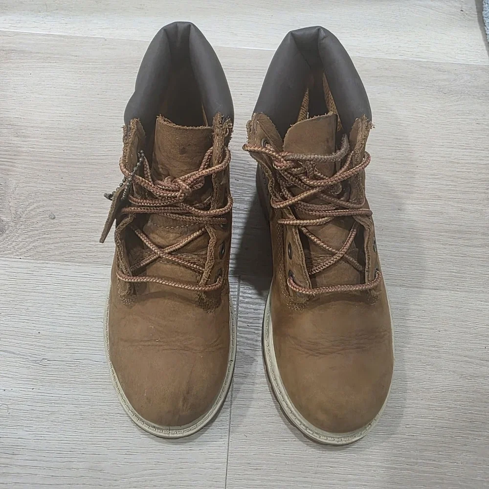 Timberland Waterproof Boots Beige Brown Youth Kid Size 2Y